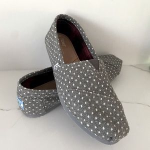 *Brand New* Toms Classic shoe